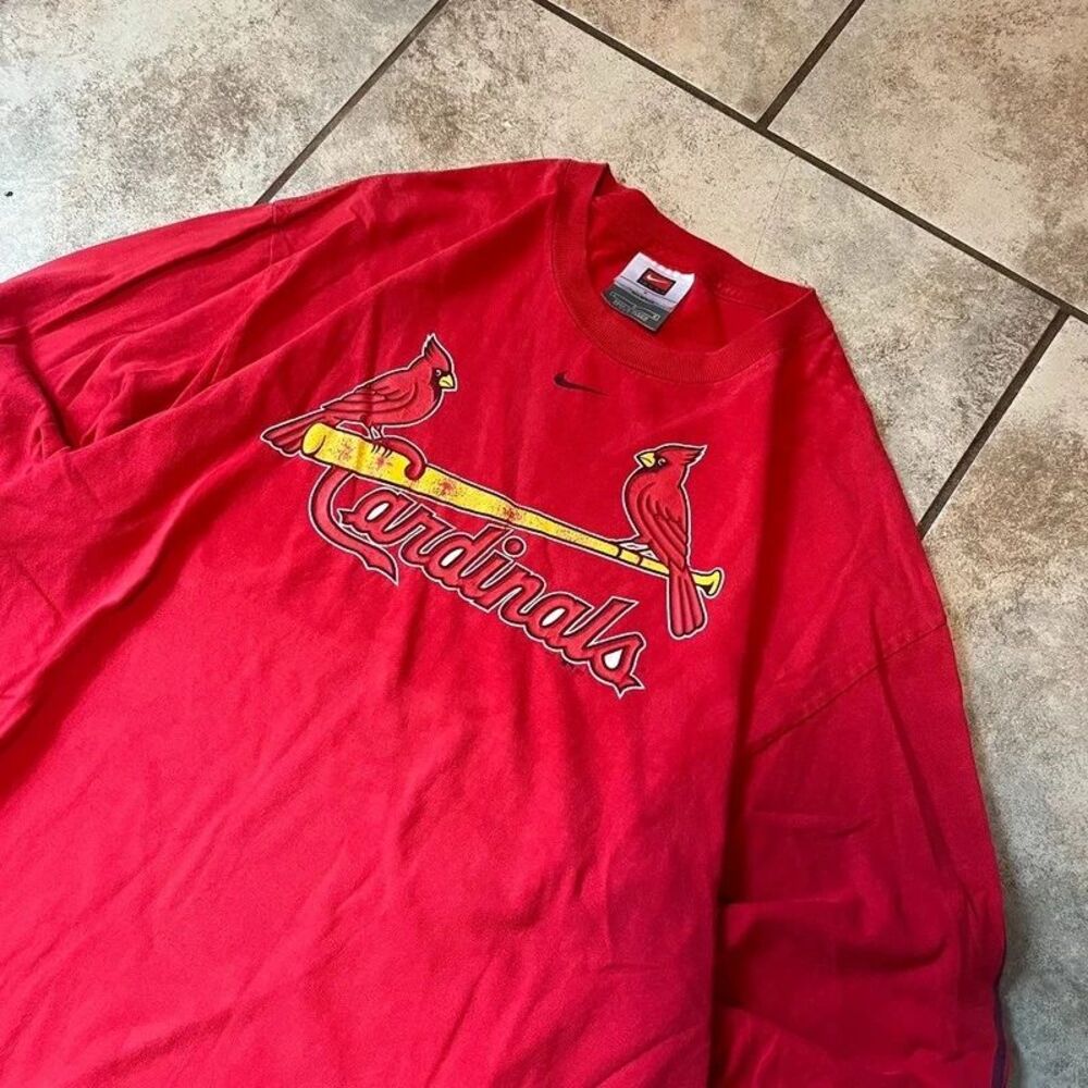 Vintage Y2K Nike Team St Louis Cardinals Center Swoosh Graphic T Shirt Red Large